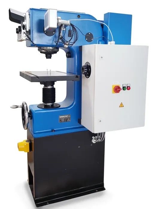 Modernisierte Prüfmaschine